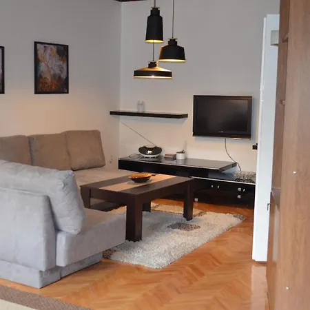 Apartment In The Heart Of The City Skopje